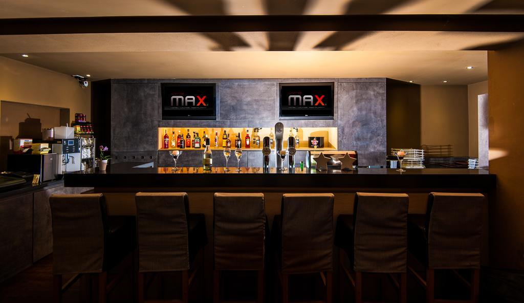 Living Max Hotel เซลล์อัมเซ ภายนอก รูปภาพ